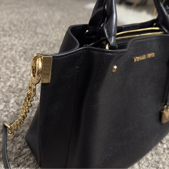 MK handbag - Picture 3 of 4